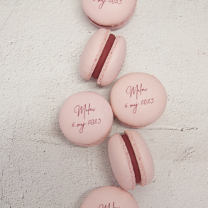 Macarons med print til bryllup, barnedb eller fest - skrifttype 2